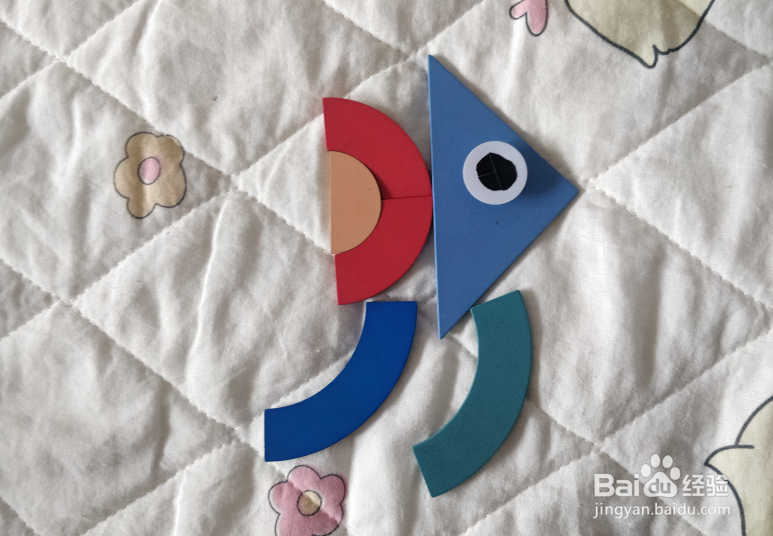 用幼儿积木怎么拼一条热带鱼？