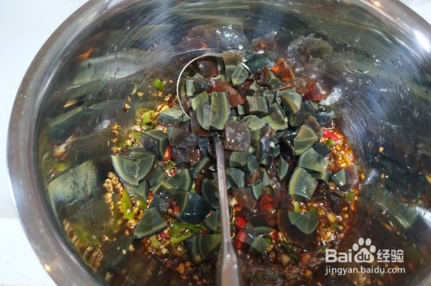 皮蛋豆腐的做法