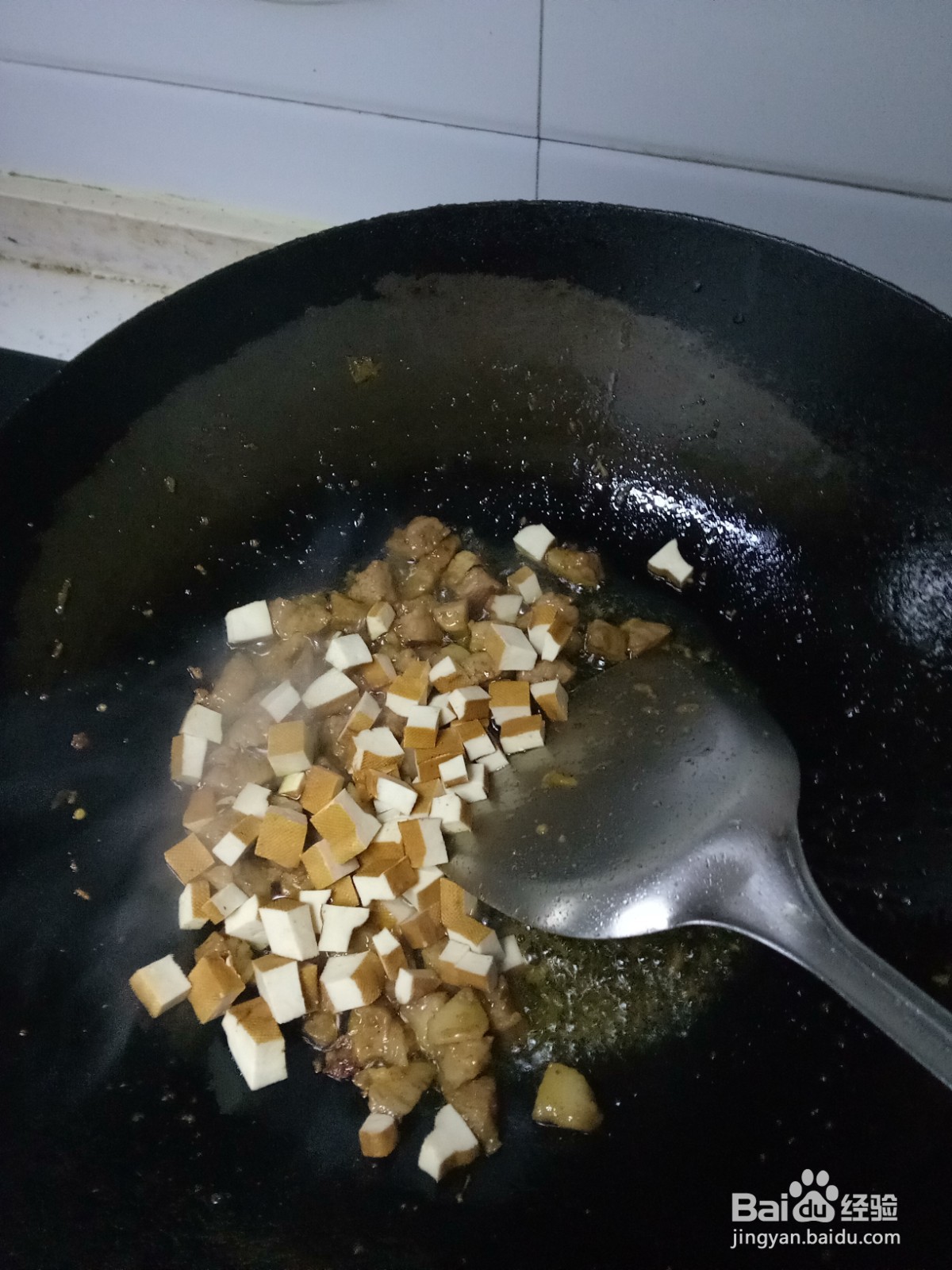 蒜薹炒豆干肉丁