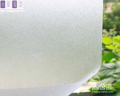 粘在玻璃上的贴纸怎么去掉？