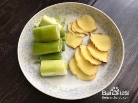 炖排骨的做法