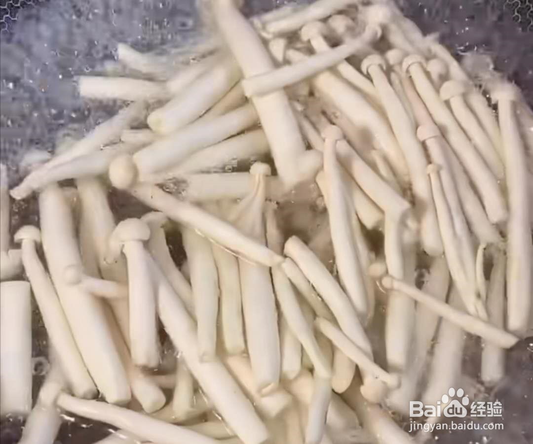 白玉菇炒鸡蛋怎么做