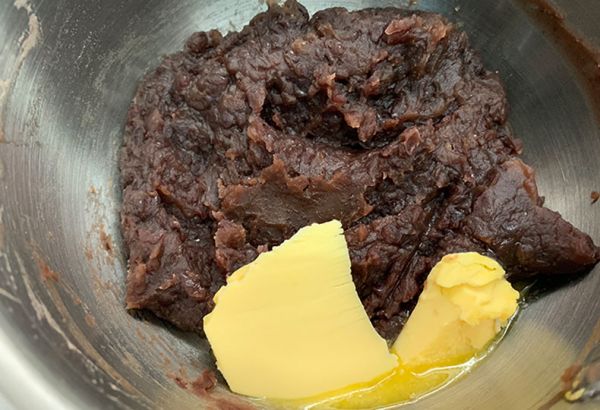 日式蜜豆芝麻包