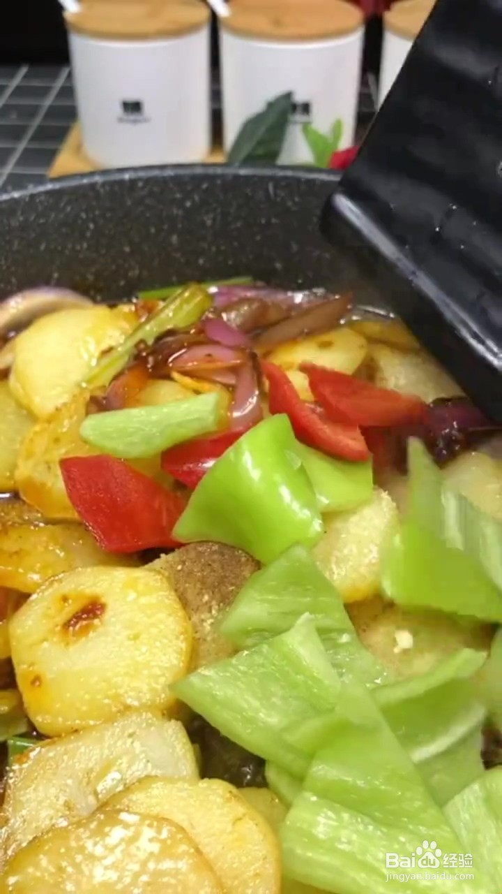 如果制作干锅土豆片
