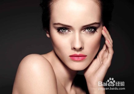 怎么从化妆的风格了解女人