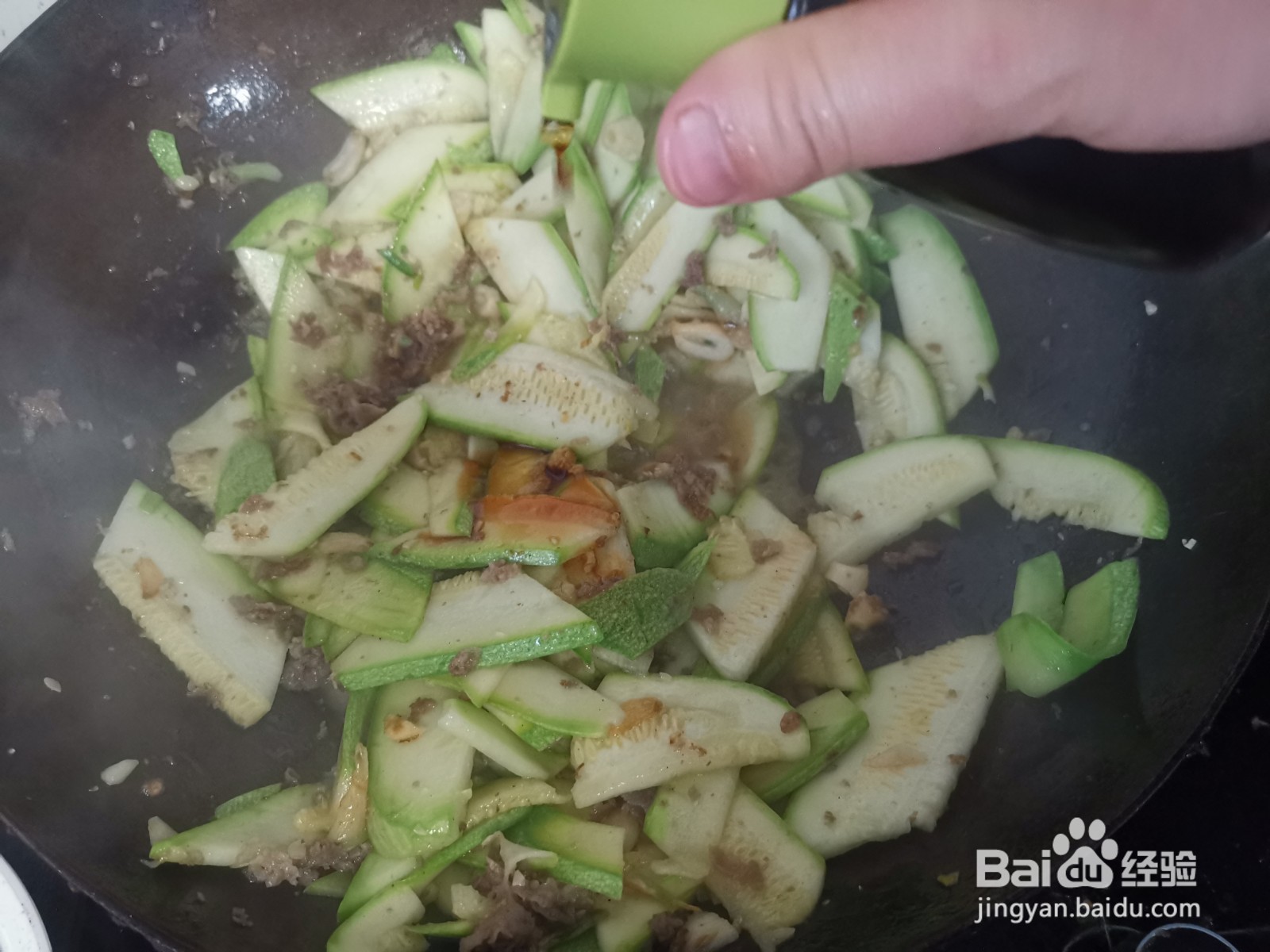 肉末蒜丁炒西葫芦