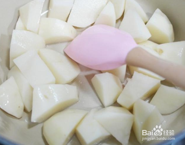 小马铃薯炖肉