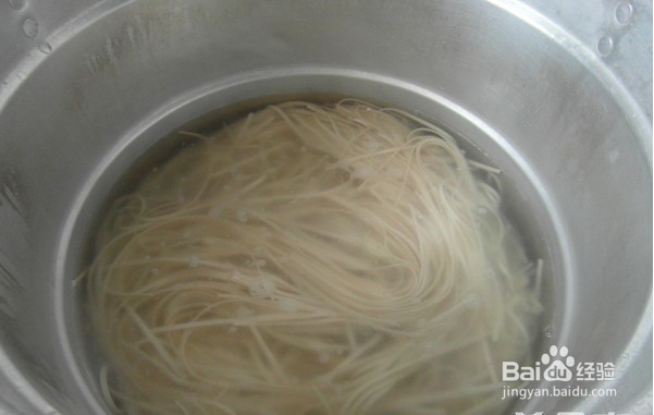 鸡蛋酱拌面的做法