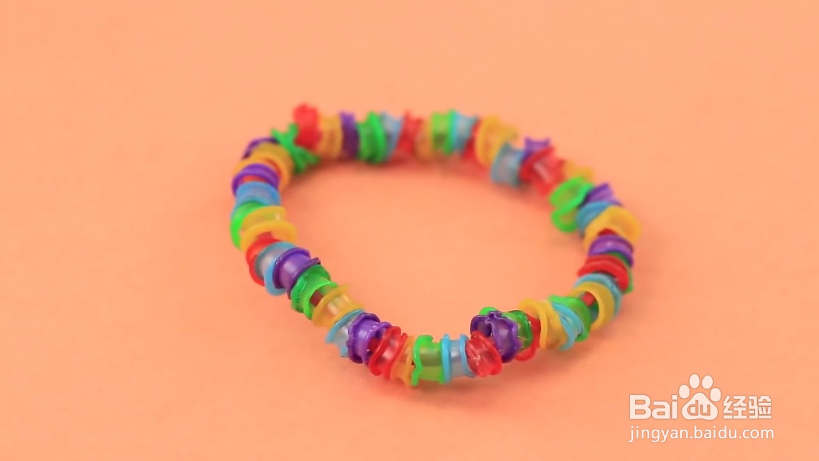 如何用彩色吸管diy美丽的发圈？