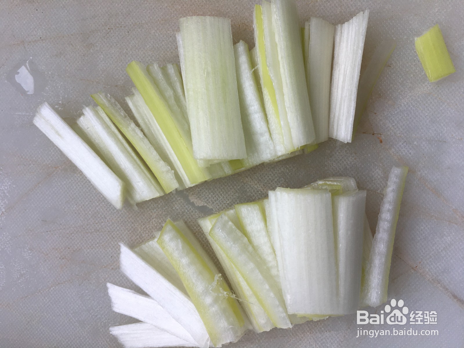 如何做丝瓜鱼丸汤泡饼