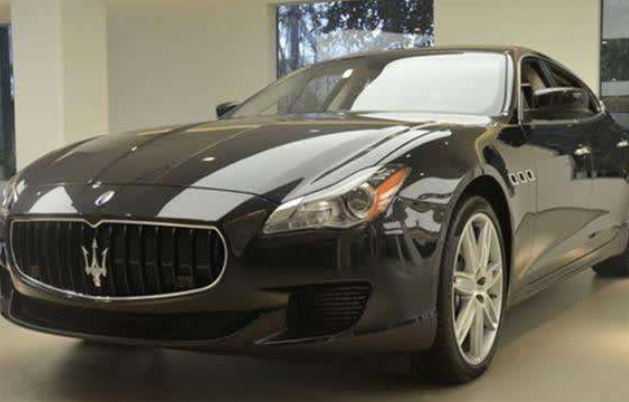 杨洋开的什么车