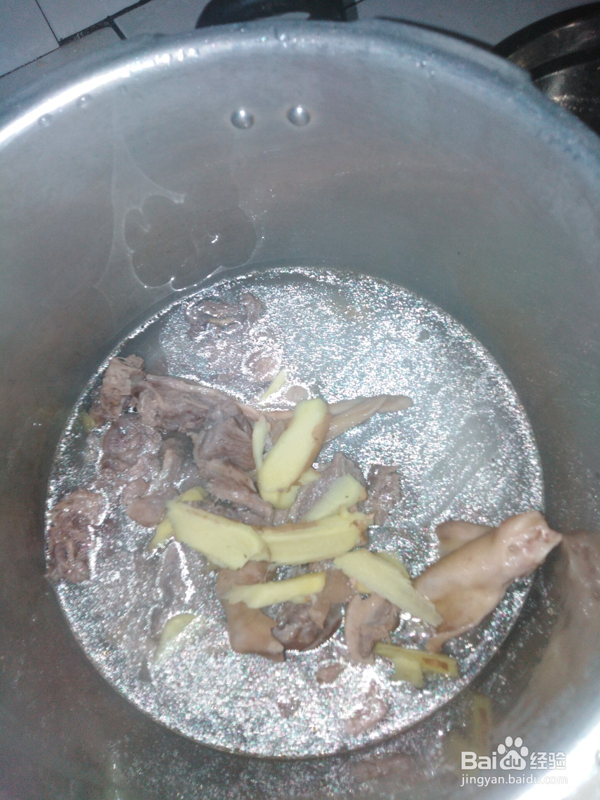 如何做老鸭豆腐冬瓜汤？