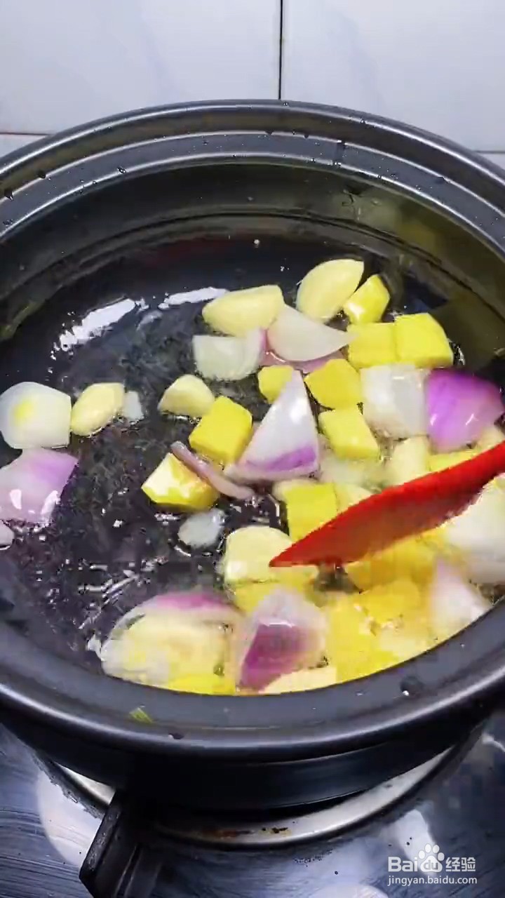 如何自制美味好吃的啤酒炖鱼头