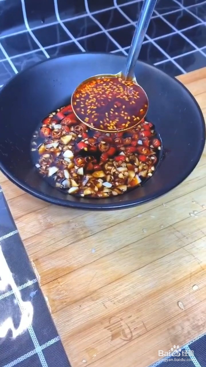 如何制作好吃的家庭版凉拌豆角