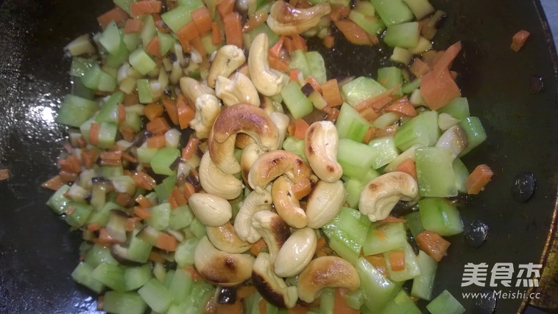 腰果蔬的家常做法