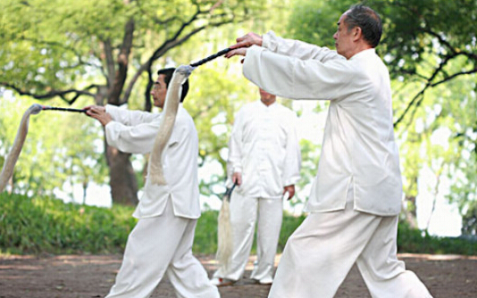 健身气功八段锦有几势动作其名称旦什么