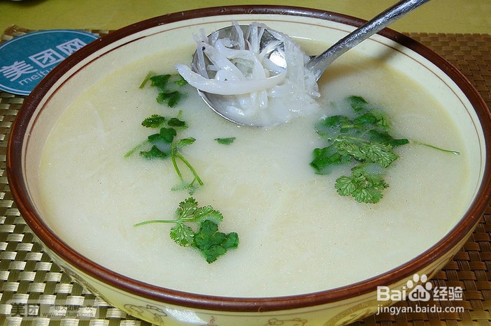 怎样制作银鱼萝卜汤？