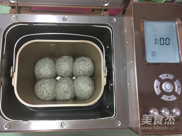 面包机版黑芝麻吐司