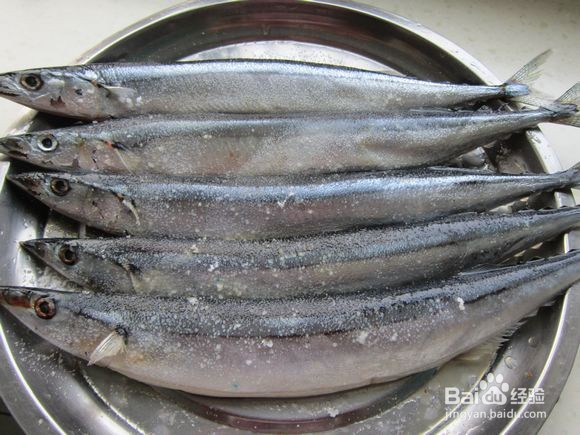 孜然秋刀鱼的做法