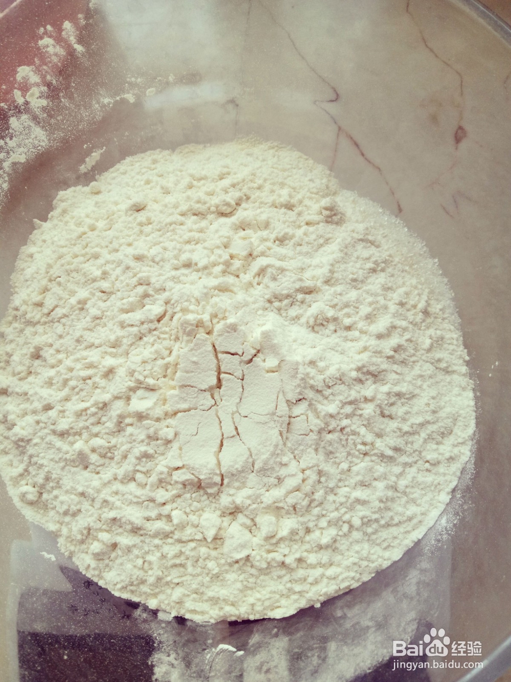 如何制作简单又美味的司康饼