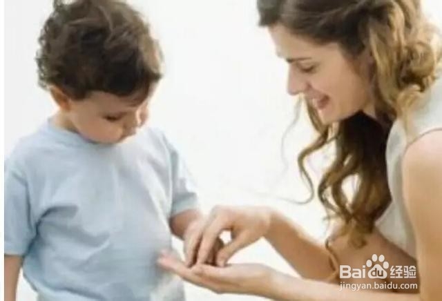 家长怎样批评犯错的孩子