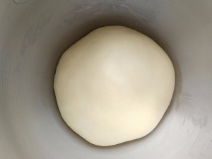 如何制作会拉丝的奶酥排包