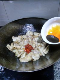 青椒回锅肉怎么做好吃，新家常做法