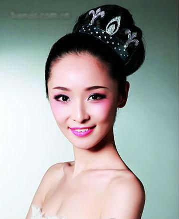 四款新娘美丽发型