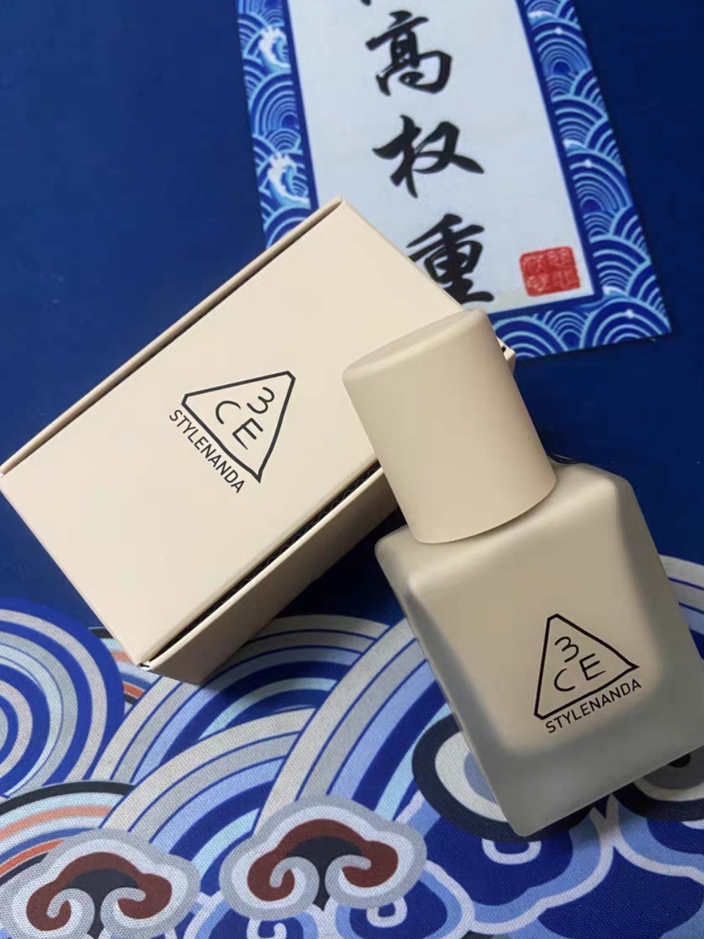关掉美颜滤镜!6款爆火大牌粉底液显微镜级测评