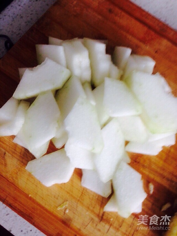 莲子冬瓜桂圆红枣枸杞汤