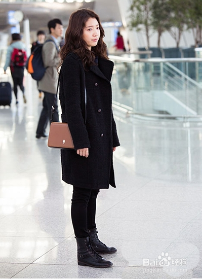 跟着朴信惠穿大衣 冬日做个清新小女人