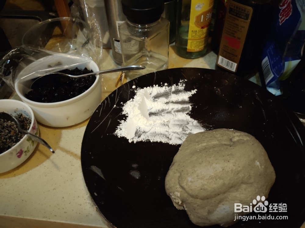 入口即化的黑芝麻蜂蜜吐司面包