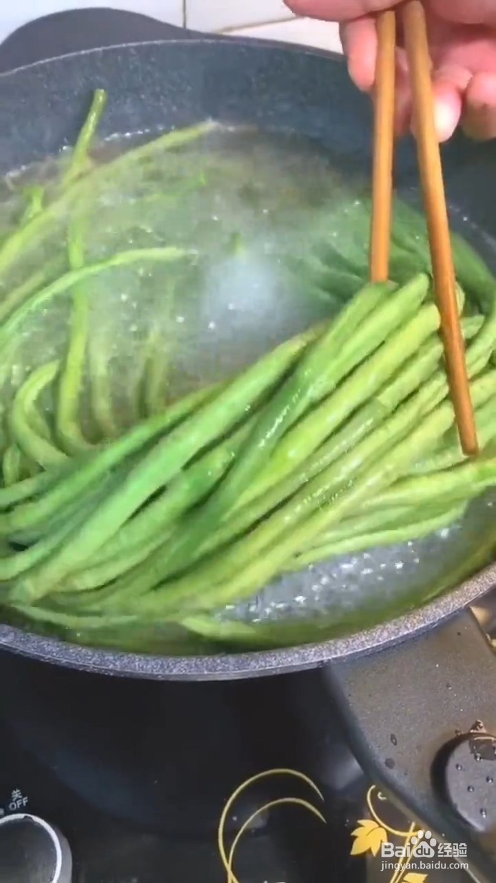 如何制作好吃的家庭版凉拌豆角