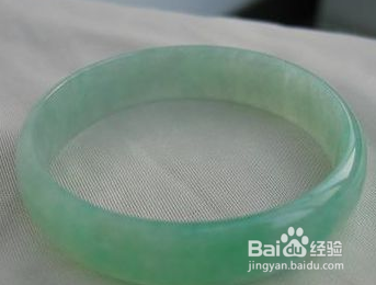 翡翠玉手镯一般多少钱
