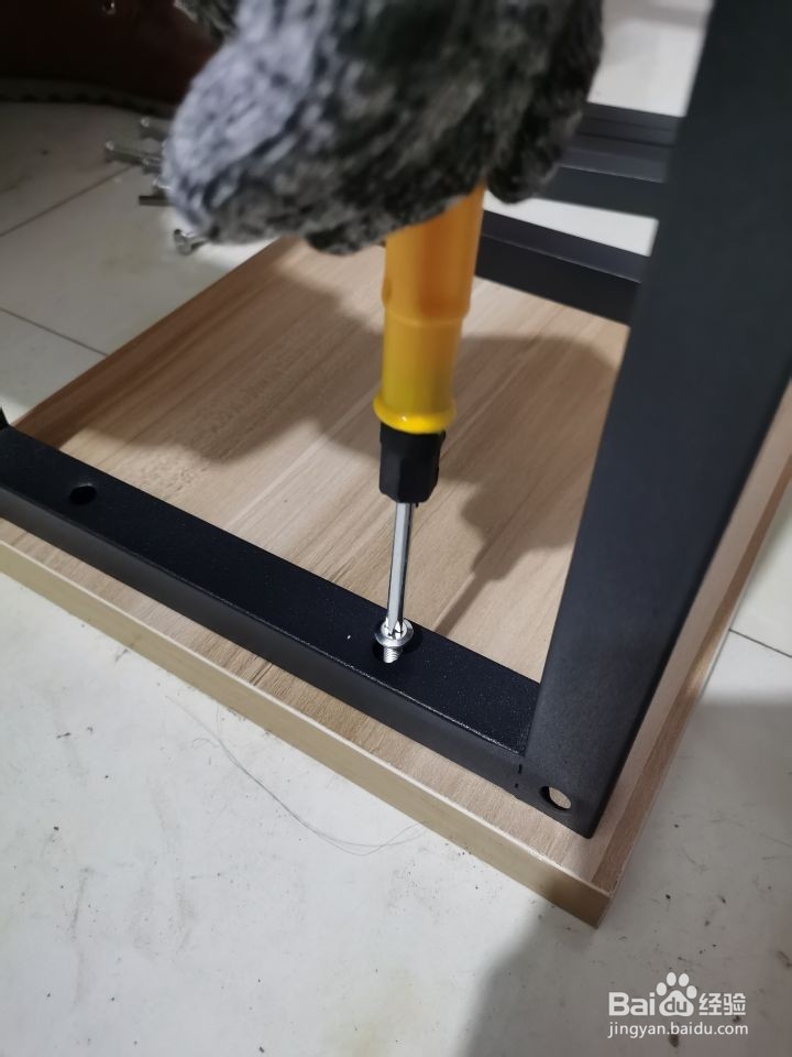 小高台展示凳安装教程