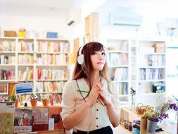 手机拍的视频怎么导入PR