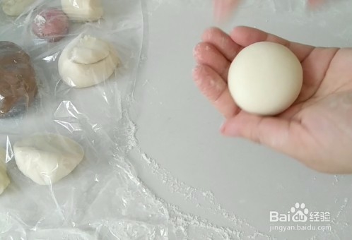礼帽小企鹅面食是怎么做的