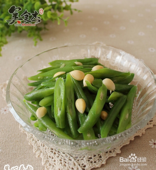 四季豆拌银杏仁的做法
