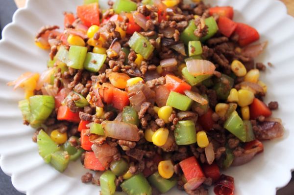 少油彩蔬炒牛肉末