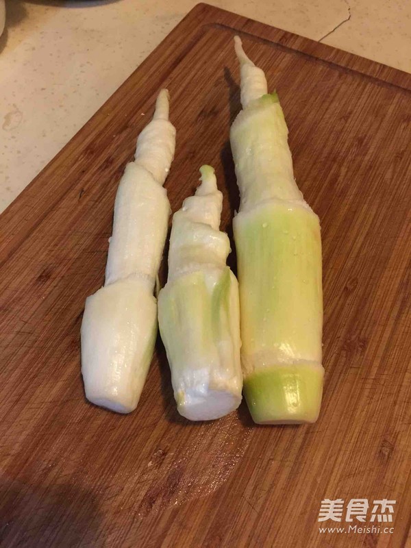 茭白炒腊肠的做法