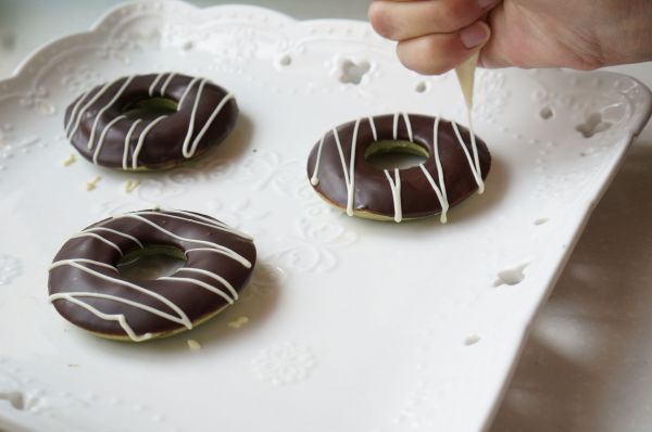 抹茶巧克力甜甜圈蛋糕