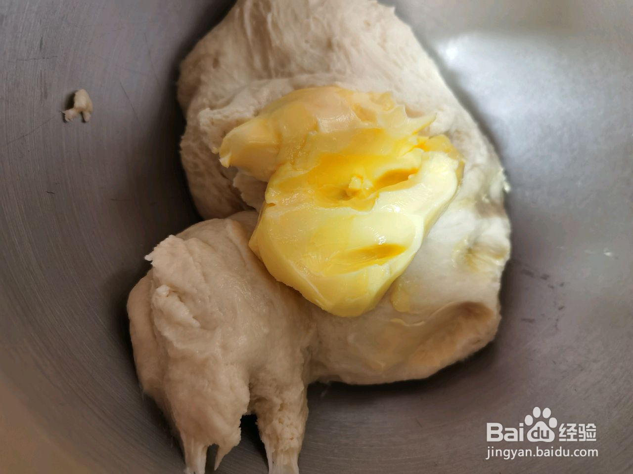 萌萌的熊掌肠仔包的做法