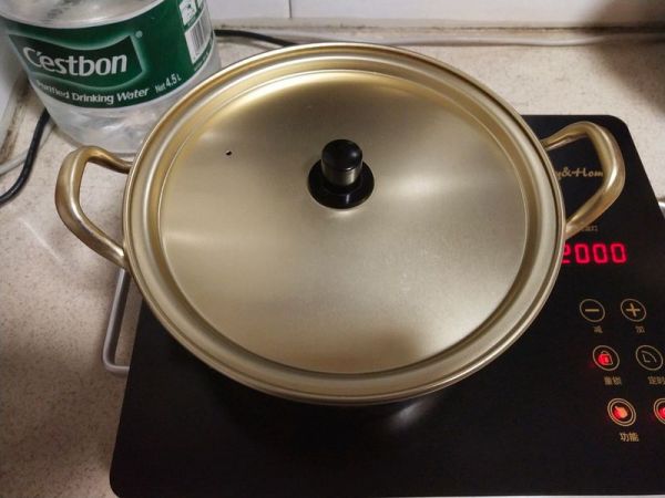 暖暖走地鸡火锅