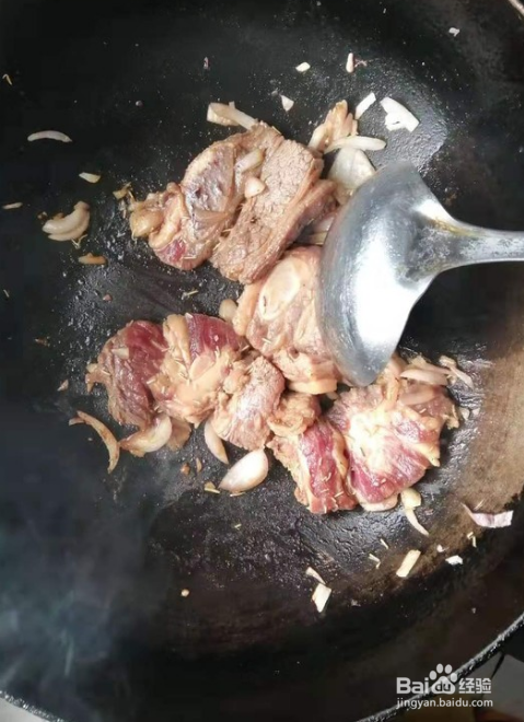 创新黑椒香煎牛肋排