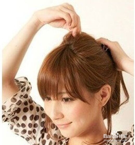 马尾怎么扎更甜美哦