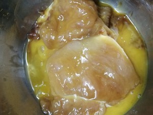 面包糠炸鸡排怎么做