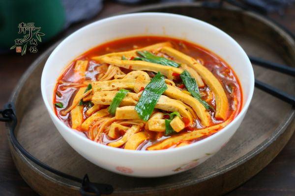 水煮金针菇干豆腐