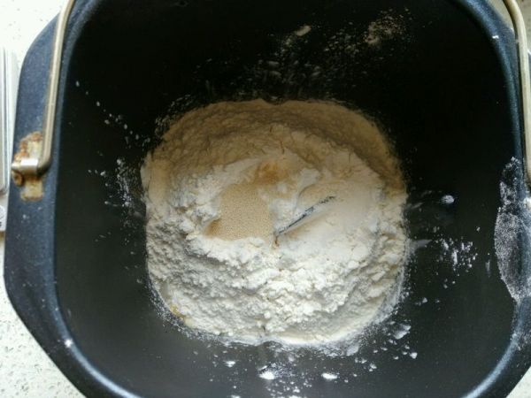 玉米油燕麦面包