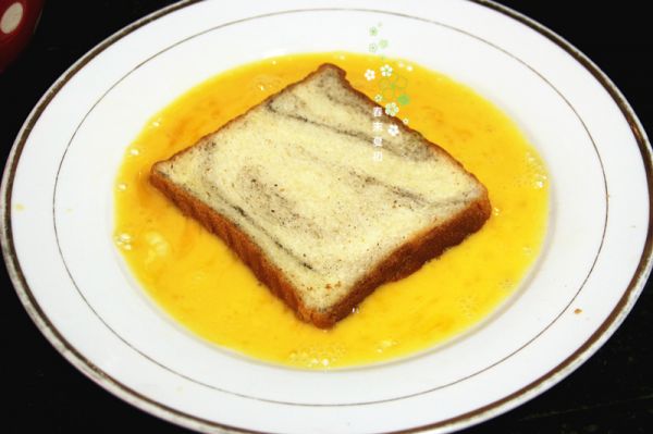 芝士黑芝麻三明治