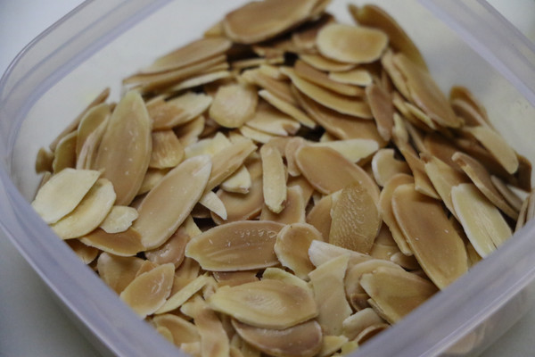 咸奶油杏仁盒子蛋糕